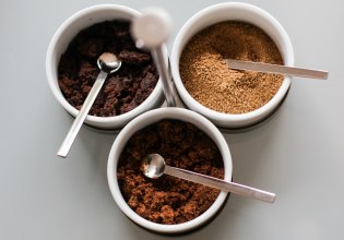 Φρένο στα επεξεργασμένα τρόφιμα με πρόσθετα και ζάχαρη στις ΗΠΑ