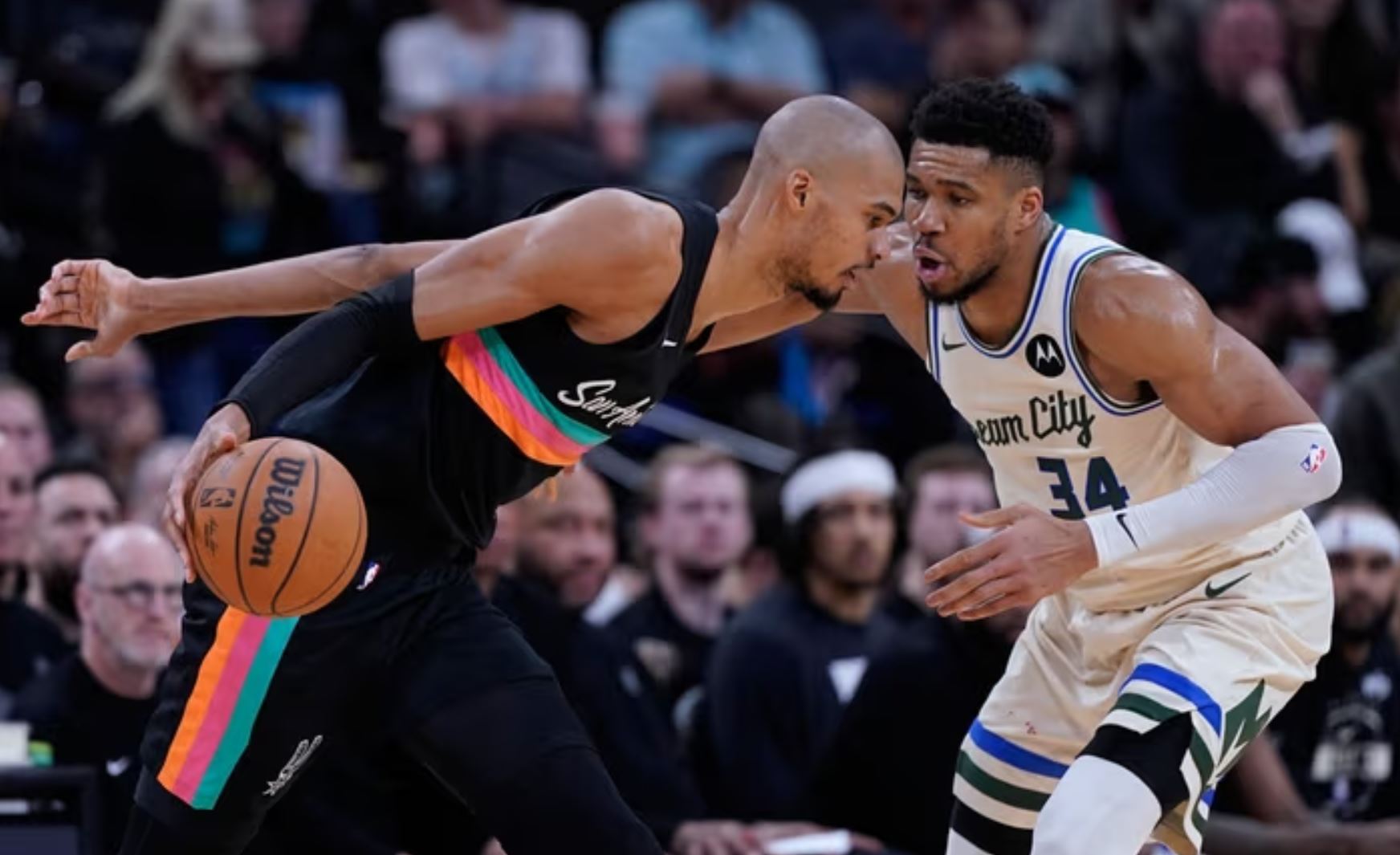 NBA: Υπό διάλυση οι Μπακς, νέα βαριά ήττα από τους Σπερς