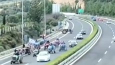 Αγρότες: Δικογραφία για το περιστατικό με τρακτέρ που μπήκαν στην ΕΟ στη Νεμέα – Τι λέει η Δημογλίδου