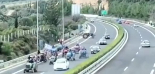 Αγρότες: Δικογραφία για το περιστατικό με τρακτέρ που μπήκαν στην ΕΟ στη Νεμέα – Τι λέει η Δημογλίδου