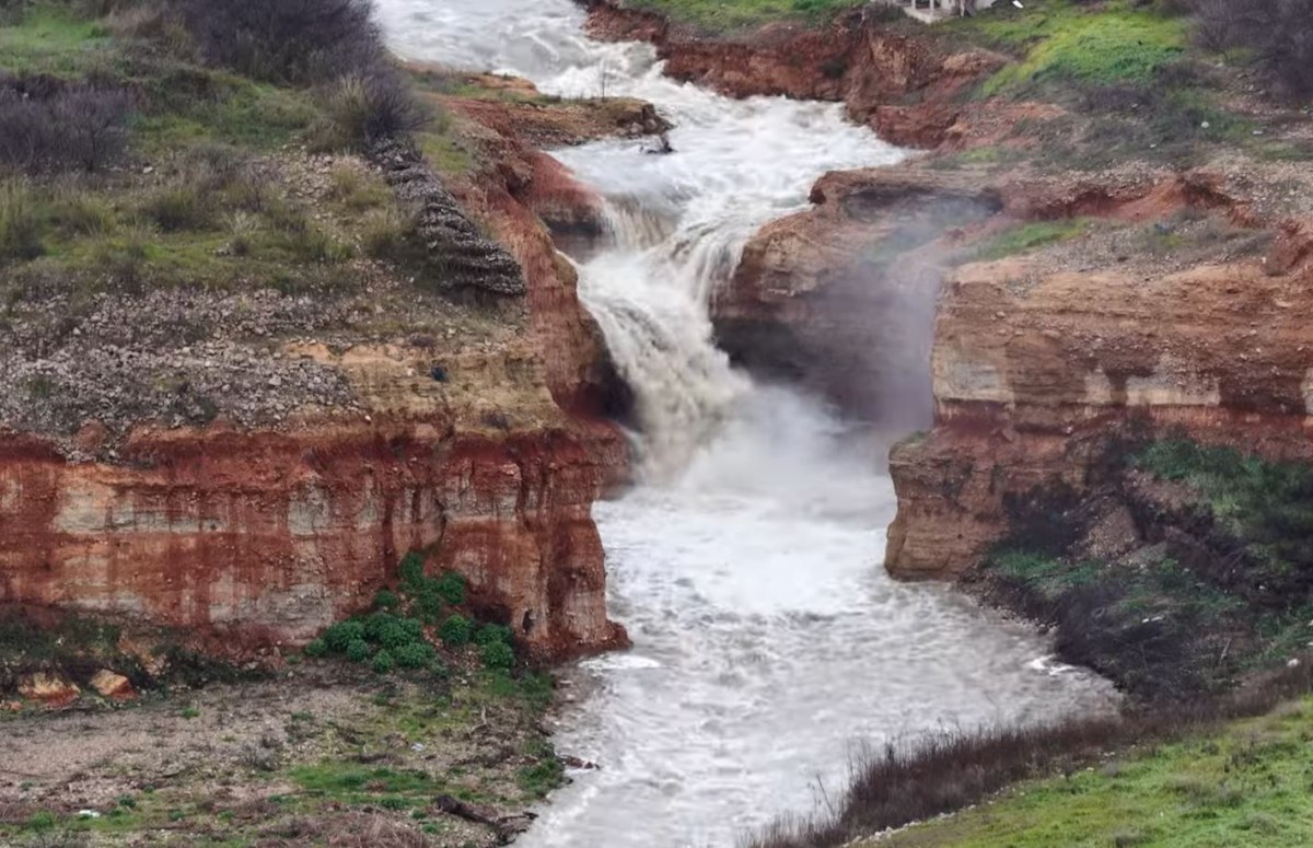 Η Υλίκη από ψηλά: Γεμίζουν οι υδάτινοι ταμιευτήρες της Αττικής