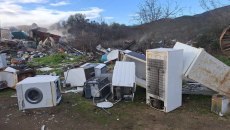 Θεσσαλονίκη: Συνελήφθη 57χρονος που πετούσε ανεξέλεγκτα οικιακές ηλεκτρικές συσκευές