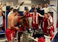 Οι πανηγυρισμοί στα αποδυτήρια του Ολυμπιακού μετά την κατάκτηση του Betsson Super Cup (vid)