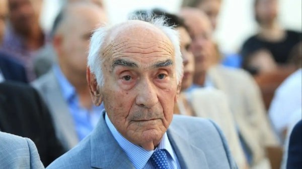 Πέθανε ο πρώην υπουργός και αντιναύαρχος του Πολεμικού Ναυτικού Αλέξανδρος Παπαδόγγονας