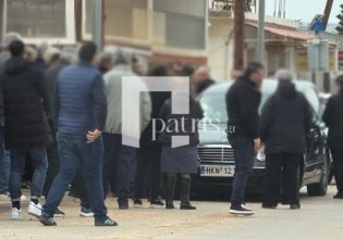 Κρήτη: Σπαρακτικές σκηνές στην κηδεία του 36χρονου που πέθανε σπίτι του όταν προκλήθηκε φωτιά από διαρροή υγραερίου