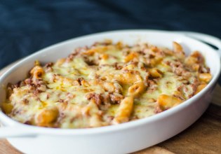 Δύο συνταγές για ζυμαρικά στο φούρνο