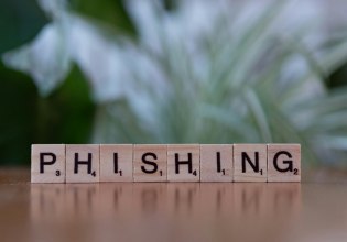 Απάτη: Νέα απάτη με παραπλανητικά SMS για εκκρεμή τέλη κυκλοφορίας