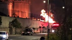 Φωτιά στα Καζάνια στο Πέραμα: «Κλείστε τα παράθυρα των σπιτιών σας» – Ήχησε το 112 – Yπό μερικό έλεγχο