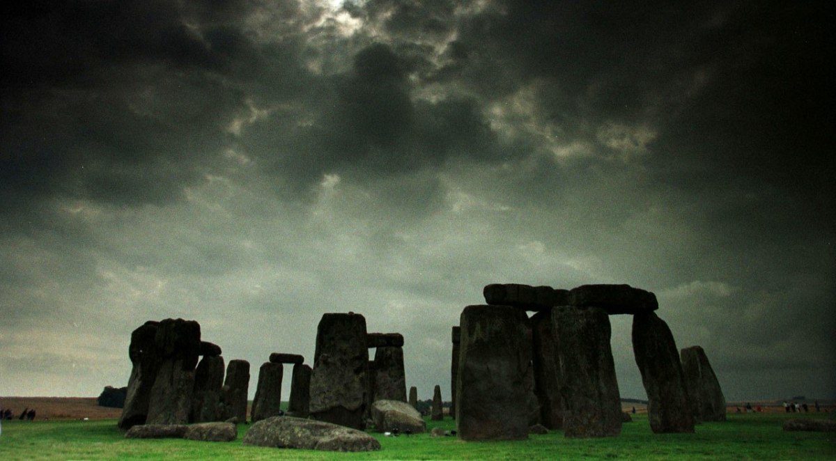 Στόουνχεντζ: Νέα έρευνα βάζει τέλος στη θεωρία των παγετώνων – Από ανθρώπους μεταφέρθηκαν οι τεράστιοι λίθοι