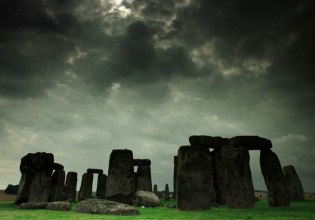 Στόουνχεντζ: Νέα έρευνα βάζει τέλος στη θεωρία των παγετώνων – Από ανθρώπους μεταφέρθηκαν οι τεράστιοι λίθοι