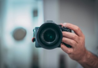 Mirrorless κάμερες: Γιατί είναι η πρώτη επιλογή για φωτογραφία & βίντεο