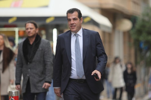 Το να είσαι μέλος ΜΚΟ γίνεται ποινικά κολάσιμο, λένε 56 οργανώσεις – Ζητούν απόσυρση του νομοσχεδίου Πλεύρη