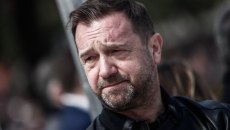 Πλακιάς για πολιτικοποίηση Καρυστιανού: «Αν ζητήσει να πάνε δίπλα της συγγενείς θυμάτων, δεν θα πάει κανένας»