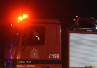 Φωτιά στα Καζάνια στο Πέραμα κοντά σε εγκαταστάσεις εταιρείας καυσίμων