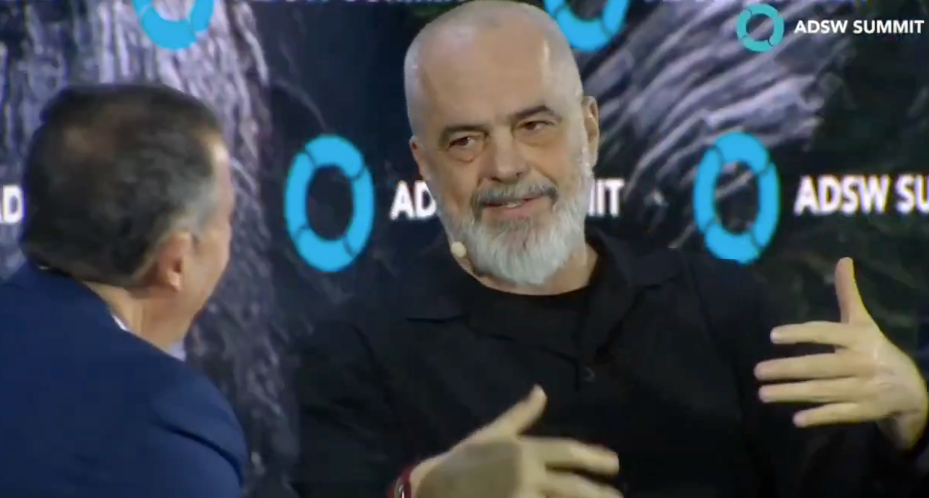 Αιχμηρή απάντηση Ράμα σε Ελληνοαμερικανό δημοσιογράφο: «Οι Ελληνες νομίζουν ότι είναι κληρονόμοι του Πλάτωνα και του Αριστοτέλη»