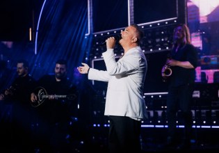 Αντώνης Ρέμος: Ακυρώνει τις εμφανίσεις του για λόγους υγείας