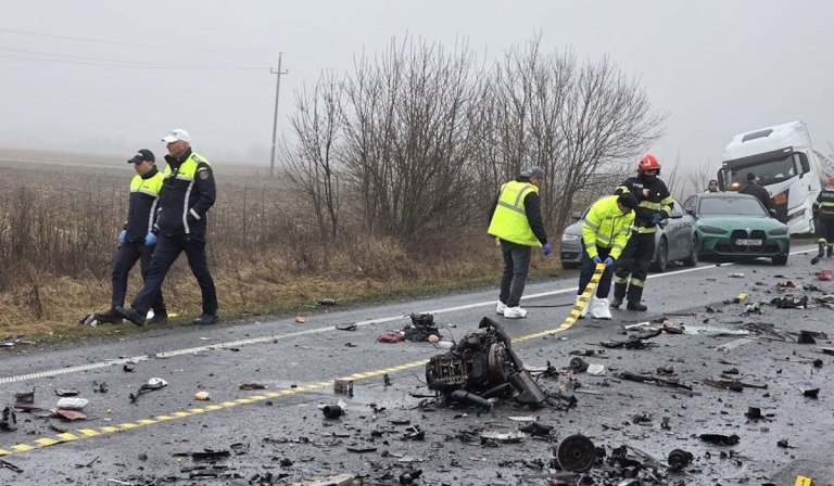 Τροχαίο οπαδών ΠΑΟΚ στη Ρουμανία: Ταυτοποιήθηκαν οι επτά σοροί – 30 ετών ο μεγαλύτερος από τα θύματα