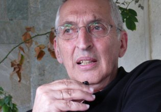 «Έφυγε» ο διανοητής της κομμουνιστικής αριστεράς Γιώργος Ρούσης