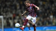 «Ο πρόεδρος της Γοδόι ενέδωσε στην πίεση και πουλάει τον Αντίνο στον Παναθηναϊκό»