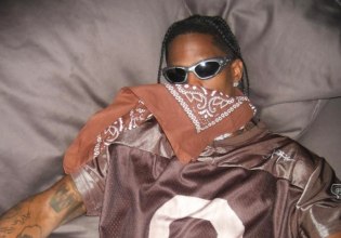 Τελικά χωράνε κι άλλοι σταρ στην Οδύσσεια του Κρίστοφερ Νόλαν – Αποκαλύφθηκε η guest εμφάνιση του Τράβις Σκοτ