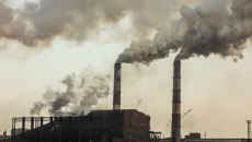 Πάνω από τον μέσο όρο της ΕΕ η μείωση της έντασης άνθρακα στην Ελλάδα