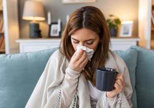 Πώς μεταδίδεται η γρίπη – Το πείραμα με άρρωστους και υγιείς ενήλικες στον ίδιο χώρο