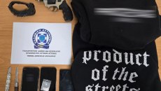 Εξαρθρώθηκε συμμορία που διέπραττε ληστείες σε πρατήρια καυσίμων και μίνι μάρκετ στην Αττική – Πέντε συλλήψεις