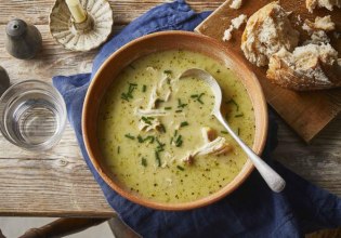 Συνταγή: Μαμαδίστικη κοτόσουπα αυγολέμονο