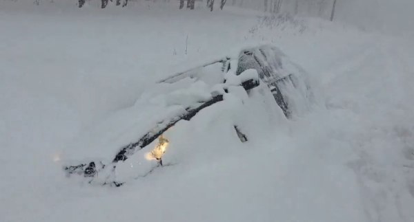 Προάστιο της Νέας Υόρκης «θάφτηκε» κάτω από ενάμιση μέτρο χιόνι
