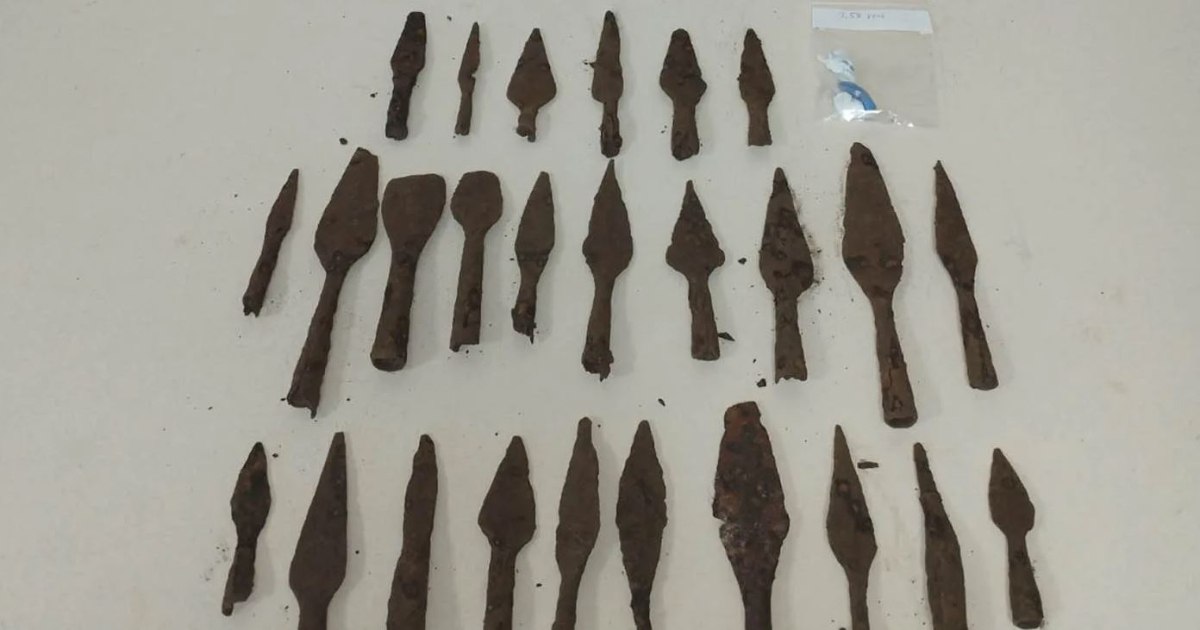 Είκοσι έξι λόγχες της ελληνιστικής περιόδου είχε στο σπίτι του 44χρονος στην Πτολεμαΐδα