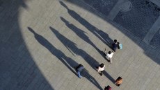 Ανεργία «μονοψήφια», φτώχεια διψήφια: Τι κρύβεται πίσω από την ψαλίδα στα ποσοστά ανεργίας ΔΥΠΑ-ΕΛΣΤΑΤ