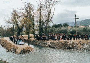 Θεοφάνεια: Μαθήτρια έπιασε τον σταυρό στον Γοργοπόταμο