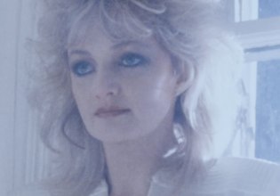 Το Total Eclipse of the Heart της Μπόνι Τάιλερ ξεπέρασε το ένα δισ. streams – «Σχεδόν τίποτα» τα έσοδα δηλώνει η ίδια