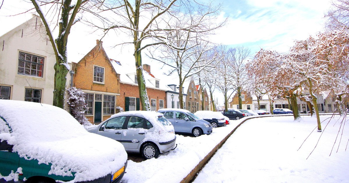 Ανεστάλησαν στην Ολλανδία όλα τα δρομολόγια των τρένων λόγω του χιονιού και του πάγου – Ακυρώθηκαν δεκάδες πτήσεις