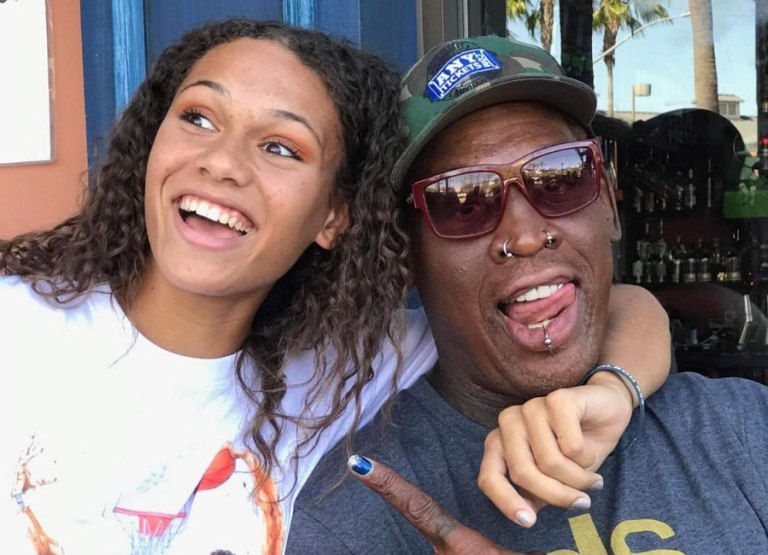 Η κόρη του Ντένις Ρόντμαν, Τρίνιτι έγινε η πιο ακριβοπληρωμένη παίκτρια του γυναικείου ποδοσφαίρου παγκοσμίως