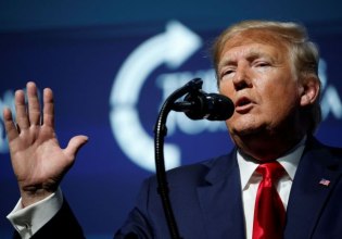 Η απομάκρυνση της «ρωσικής απειλής» από τη Γροιλανδία «θα γίνει», διαμηνύει ο Τραμπ