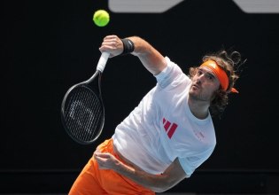 Τσιτσιπάς: «Δεν ήμουν συγκεντρωμένος – Ευχαριστώ τους Έλληνες φιλάθλους» (vid)