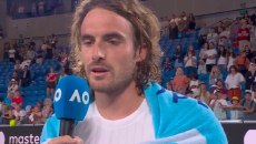 Τσιτσιπάς: «Δεν ήμουν συγκεντρωμένος – Ευχαριστώ τους Έλληνες φιλάθλους» (vid)