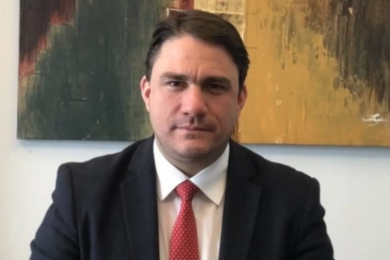 ΠΑΣΟΚ: Οι υγιείς δυνάμεις της κοινωνίας να απομονώσουν τον Πρωθυπουργό και την παρέα του πριν γίνουν μοιραίοι για τη χώρα