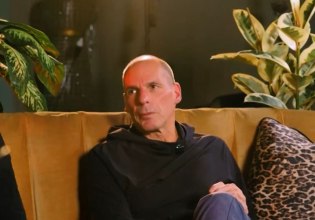 Ποινική έρευνα διέταξε η Eισαγγελία για τις δηλώσεις Βαρουφάκη που μιλά για χρήση ναρκωτικών