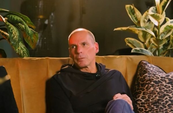 Ποινική έρευνα διέταξε η Eισαγγελία για τις δηλώσεις Βαρουφάκη που μιλά για χρήση ναρκωτικών