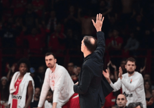 Ολυμπιακός: Αποθέωση στο ΣΕΦ μετά το «διπλό» στο ΟΑΚΑ (vid)