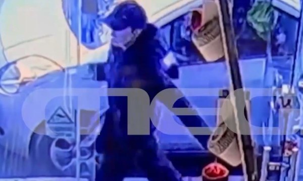 Νέο βίντεο ντοκουμέντο με την 16χρονη Λόρα στην Αθήνα – Ερευνάται πρόσωπο κλειδί που γνώρισε μέσω social media