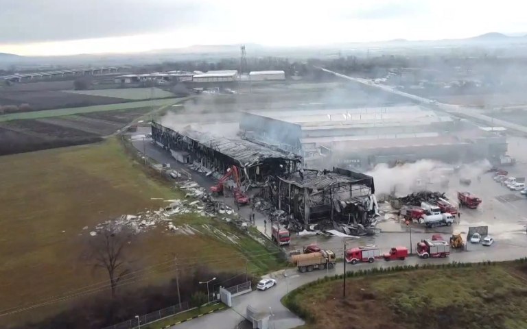 Τρίκαλα: Τα σενάρια για τα αίτια της έκρηξης στη «Βιολάντα» και τα αναπάντητα «γιατί» – Νέο βίντεο ντοκουμέντο