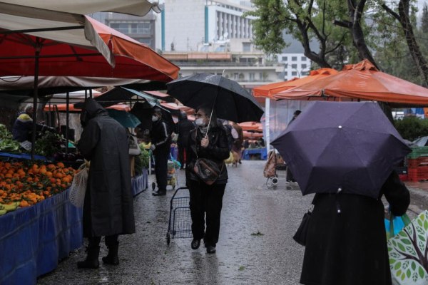 Λαϊκές αγορές: Ξεκινούν από σήμερα πανελλαδική απεργία επ’ αόριστον
