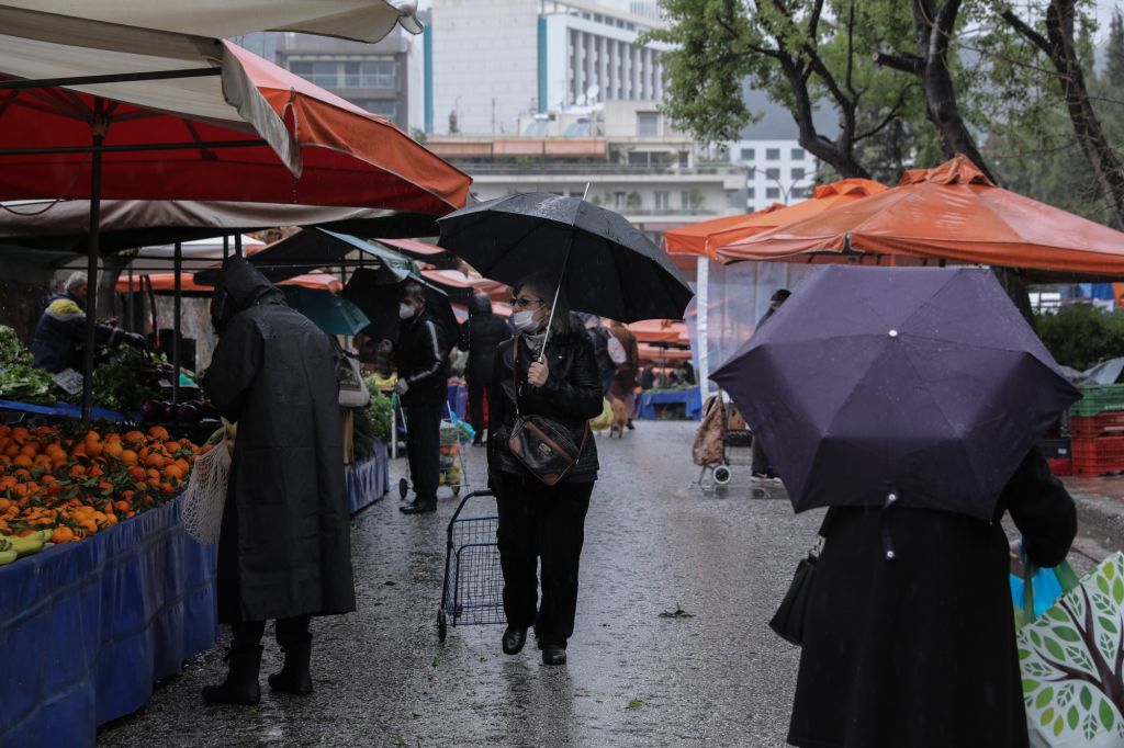 Λαϊκές αγορές: Ξεκινούν από σήμερα πανελλαδική απεργία επ’ αόριστον