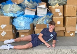 Βρετανία: Είναι μόλις 15 ετών και βγάζει πάνω από 117.000 ευρώ τον χρόνο από το δωμάτιό του