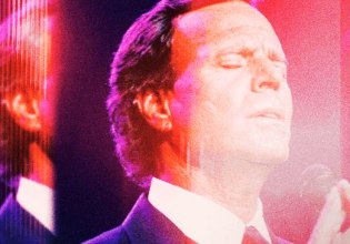 Βιασμός, κακοποίηση, εξευτελισμός: Ο Χούλιο Ιγκλέσιας αντιμέτωπος με τη δικαιοσύνη – Πολιτικός σεισμός στην Ισπανία