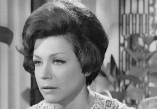 Πέθανε η αγαπημένη ηθοποιός Μέλπω Ζαροκώστα