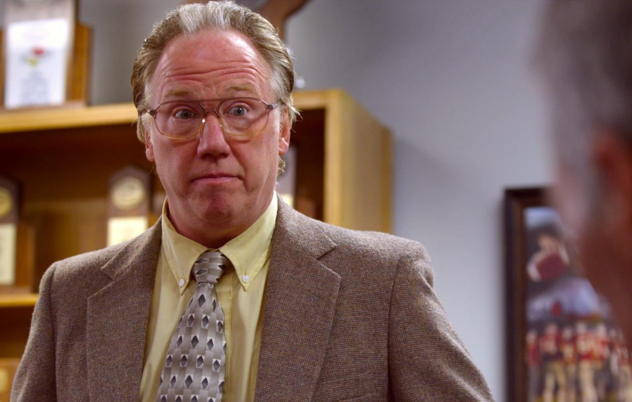 Τίμοθι Μπάσφιλντ: Η σύζυγός του κατέθεσε επιστολή στήριξης παρά τις κατηγορίες για σεξουαλική κακοποίηση ανηλίκων